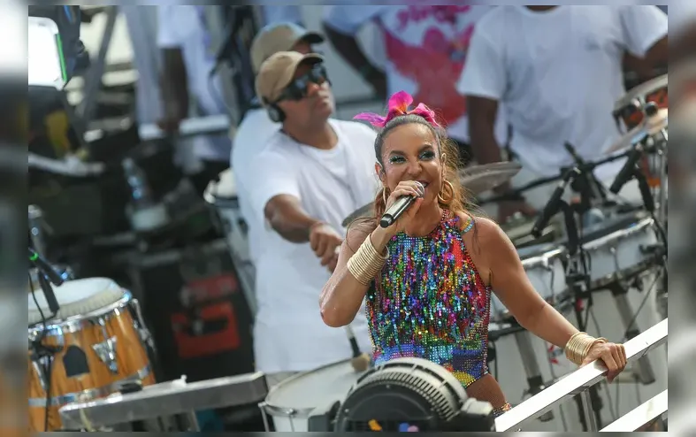 De Ivete ao Rei Momo: o melhor do Carnaval de Salvador neste sábado - Imagem