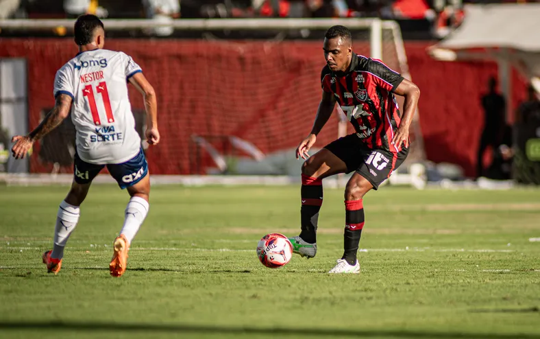 Vitória vê fim do tabu de seis anos contra o Bahia no Barradão - Imagem