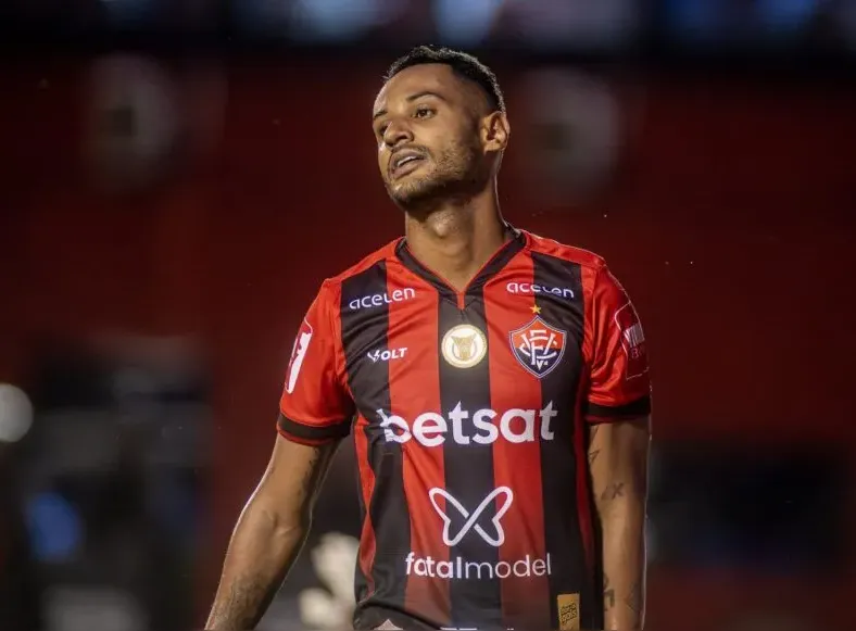 Saiba quem é o ex-jogador do Vitória preso por tráfico - Imagem
