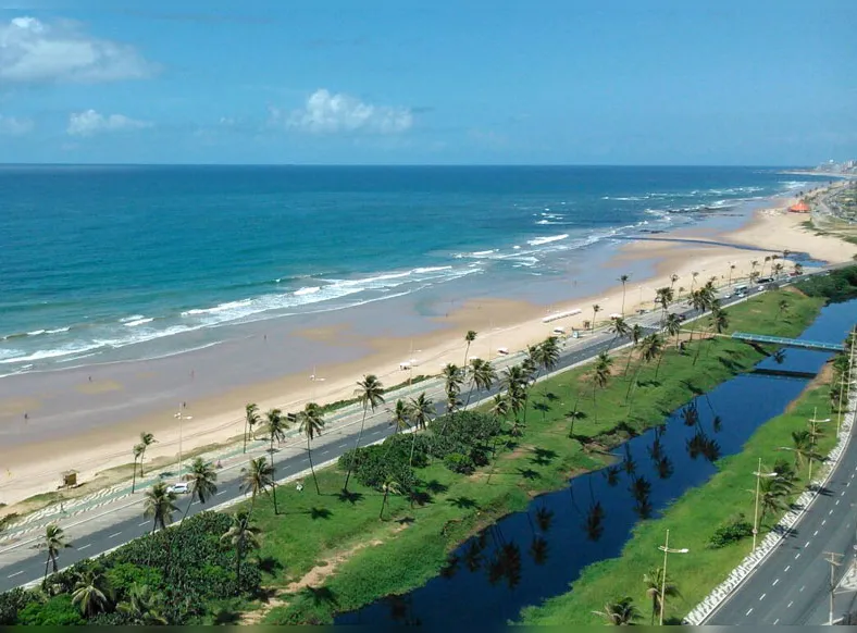 Shows, torneios, yoga, dança e muito mais agitam orla de Salvador - Imagem