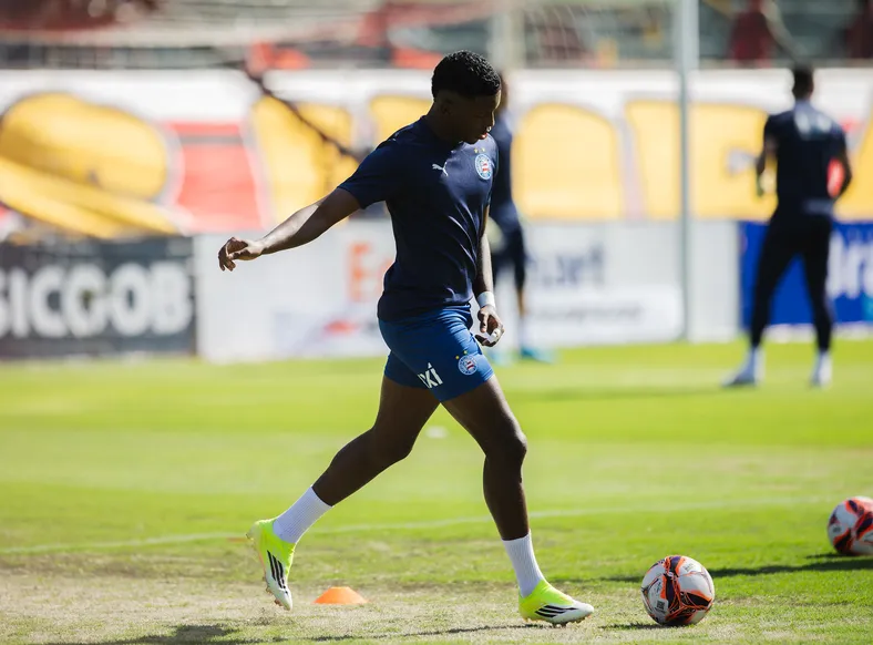 Bahia atualiza situação de Ruan Pablo após entorse; saiba mais - Imagem