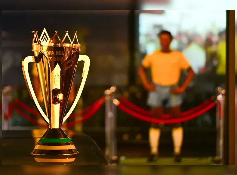 Flamengo e Corinthians decidem Supercopa do Brasil neste domingo - Imagem