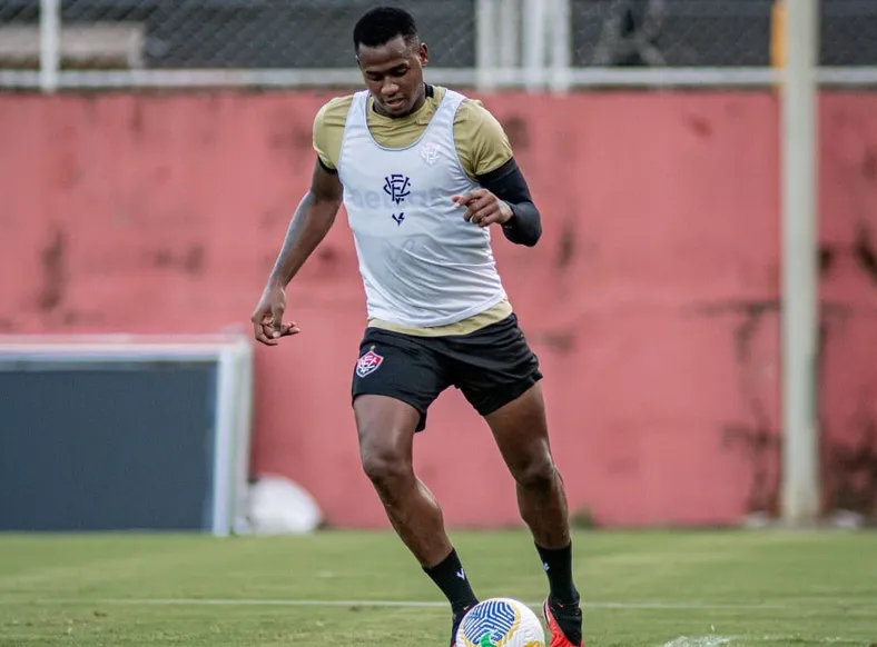 Com titularidade garantida contra o Flamengo, Dudu afirma: "Estou preparado" - Imagem