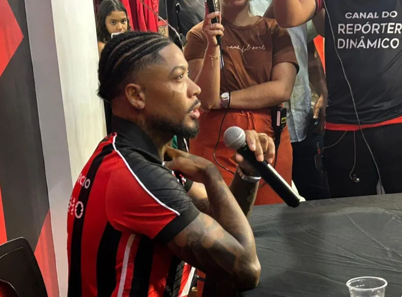 Marinho se declara ao Vitória após retorno: "Nunca pensei em salário" - Imagem