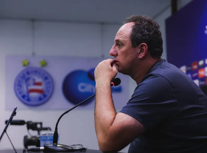 Rogério Ceni detona CBF após mudança de jogo: "Manda quem pode mais" - Imagem