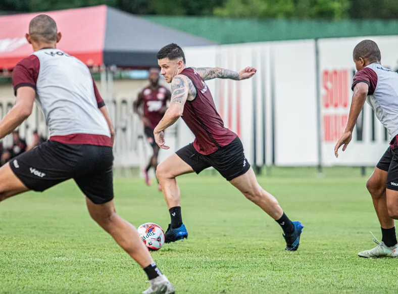 Vitória relaciona elenco principal para encarar a Juazeirense; confira - Imagem