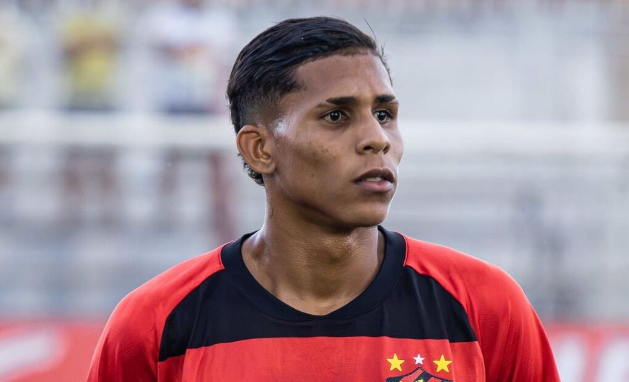 Ex-atacante do Bahia atinge marca histórica após voltar ao Brasil