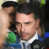 Ex-ministro de Lula detona Flávio Bolsonaro e declara guerra contra escala 6x1 - Imagem