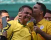 "Meu pai escapou por pouco da morte", diz Flávio Bolsonaro - Imagem