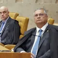 Alexandre de Moraes pode afastar governador desafeto de Flávio Dino imagem