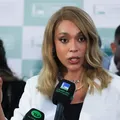 Após Congresso derrubar veto de Lula, Erika Hilton convoca protestos imagem