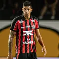 Baixa! Vitória marca cirurgia de Camutanga e detalha prazo de retorno imagem