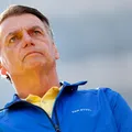 Bolsonaro apresenta melhora, mas não tem previsão de deixar UTI imagem