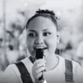 Cantora gospel morre após cair de ‘minhocão’ em parque de diversão imagem