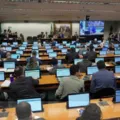 CCJ da Câmara aprova proposta parcial para acabar com escala 6x1 imagem