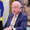 CCJ da Câmara vota fim da escala 6x1; veja o que pode mudar imagem