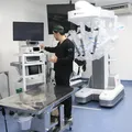 Cirurgia com robôs da China e 'vacina' anti-HIV: a saúde do futuro em Salvador imagem