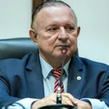 Decisão em maio: Adolfo Menezes prepara sucessão e ida ao TCM imagem