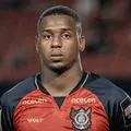 Dudu desfalca o Vitória e pode fazer cirurgia na coluna perto do BaVi imagem