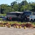 Engavetamento com 13 veículos na BR-324 deixa feridos na Bahia imagem