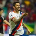 Everaldo brilha, Bahia vence o Athletico e encosta no topo da Série A imagem