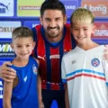 Filhos de Everaldo fazem 18 gols e são campeões na base do Bahia imagem