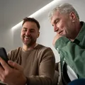 Geração Z abraça algoritmos, mas idosos resistem à automação imagem