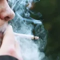 Governo aprova lei que impede venda de cigarro a nascidos após 2009 imagem