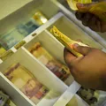 Estudantes podem receber R$ 200 a partir do dia 24; saiba como imagem