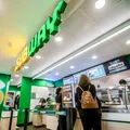 Hambúrguer na dieta? Fast food lança sanduíche com 46g de proteína e 500 calorias imagem