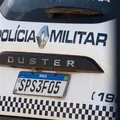 Homem joga bebê de seis meses no chão, agride mulher e tenta atropelá-la imagem