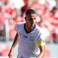 Luciano Juba supera laterais convocados pela Seleção em estatísticas imagem