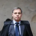 Decisão de Mendonça trava acesso da PF a dados do Banco Master imagem