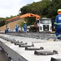 Obras do VLT alteram trânsito no bairro de Pirajá; veja mudanças imagem