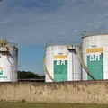 PEC garante controle estatal sobre petróleo e derivados no Brasil imagem