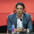 Presidente do Benfica sai em defesa de Prestianni: “Tudo menos racista” imagem