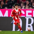 Conheça a joia brasileira que joga no Bayern de Munique e pode defender Portugal imagem