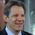 PT comemora desempenho de Haddad em pesquisa: “Muito competitivo” imagem