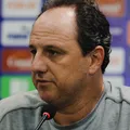 Adeus, lesão! Rogério Ceni projeta retornos de titulares do Bahia contra o Internacional imagem