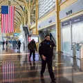 Senado dos EUA avança em acordo após crise que afetou aeroportos imagem