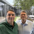 Tarcísio diz que Flávio Bolsanaro terá plano para o Brasil que esquerda não fez imagem