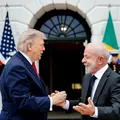 "Trump rindo é melhor do que de cara feia", diz Lula após encontro nos EUA imagem