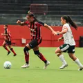 Vitória é goleado em casa e segue sem vencer no Brasileirão Feminino imagem