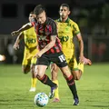 Vitória se impõe no Barradão e vence o Mirassol em duelo dos Leões imagem