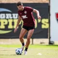 Vitória vive maré de lesões e fica sem 12 atletas para semi do Baianão imagem