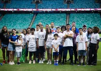 Inclusão no futebol: Ação do Abril Azul marca jogo do Bahia em Salvador