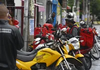 Paralisação de entregadores afeta funcionamento de restaurantes em Salvador