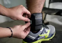 Agressor de mulheres pode ser obrigado a usar tornozeleira eletrônica