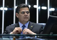 Alcolumbre barra leitura de pedidos para instalar CPI do Banco Master imagem