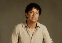 Após polêmica, Jorge Vercillo recebe título na Câmara de Salvador imagem